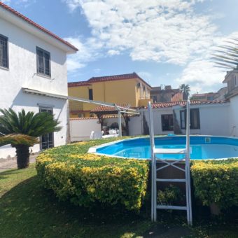 VILLA PANORAMICA SU 2 LIVELLI CON PISCINA Lago Patria Rif 36931