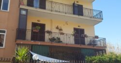 APPARTAMENTO 100mq CON GIARDINO Varcaturo-Viale Pini Nord R35969