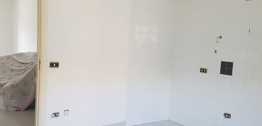 APPARTAMENTO 100mq CON GIARDINO Varcaturo-Viale Pini Nord R35969