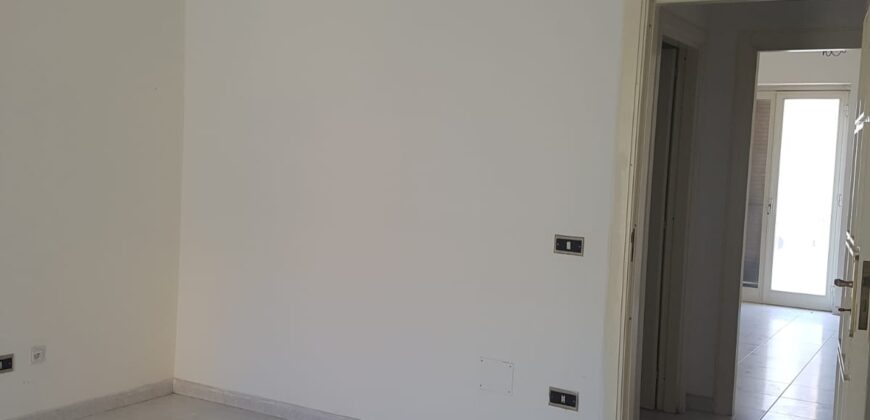 APPARTAMENTO 100mq CON GIARDINO Varcaturo-Viale Pini Nord R35969