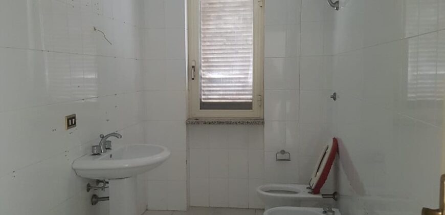 APPARTAMENTO 100mq CON GIARDINO Varcaturo-Viale Pini Nord R35969