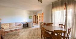 VILLA DA RISTRUTTURARE CON PISCINA IN PARCO Licola Parco Verde R37816