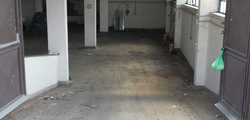 STABILE CON APPARTAMENTI E CAPANNONI Giugliano-Ponte Riccio R37955