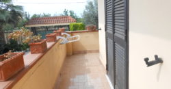 STABILE CON APPARTAMENTI E CAPANNONI Giugliano-Ponte Riccio R37955