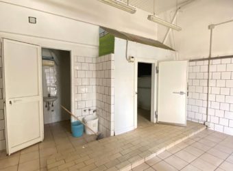 LOCALE COMMERCIALE 35MQ FRONTE STRADA GIUGLIANO VIA LICODA R37993