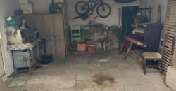 VILLA SINGOLA CON AMPIO GIARDINO VARCATURO VIALE DEI PINI R38030