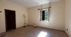 VILLA SINGOLA SU 2 LIVELLI + GARAGE IN PARCO LAGO PATRIA R37939