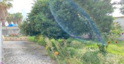 VILLA SINGOLA SU 2 LIVELLI + GARAGE IN PARCO VARCATURO R38003