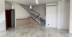 VILLA PANORAMICA 3 LIVELLI+GARAGE IN PARCO Lago Patria R38052