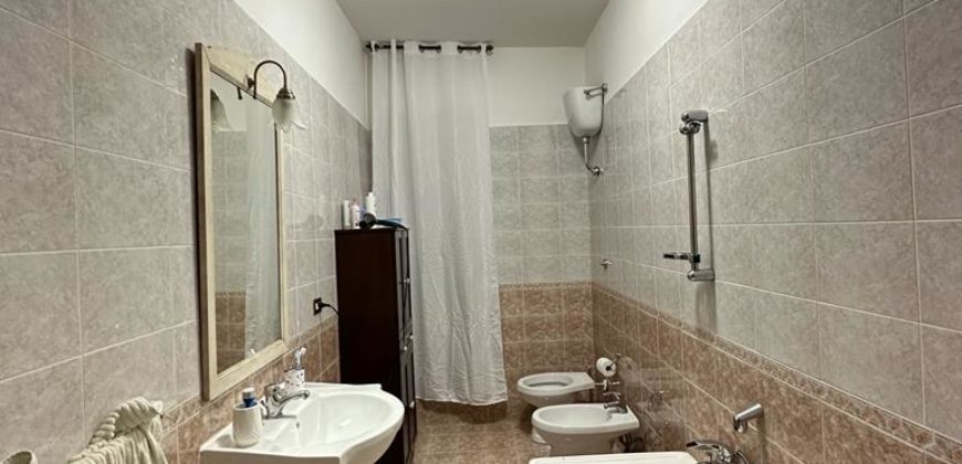 APPARTAMENTO 80MQ CON TERRAZZO Varcaturo-Via Carrafiello R38061
