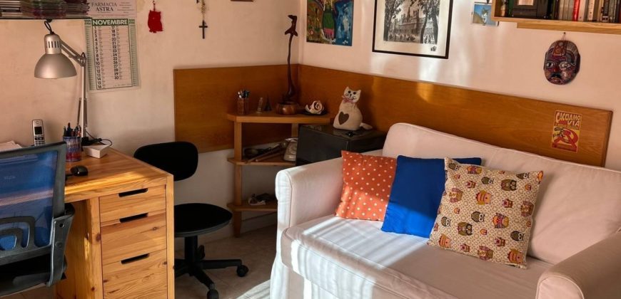 VILLA SINGOLA IN PARCO Varcaturo-Zona Centrale R38041