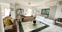 VILLA SINGOLA MONOLIVELLO CON AMPIO GIARDINO Varcaturo Centro R38067