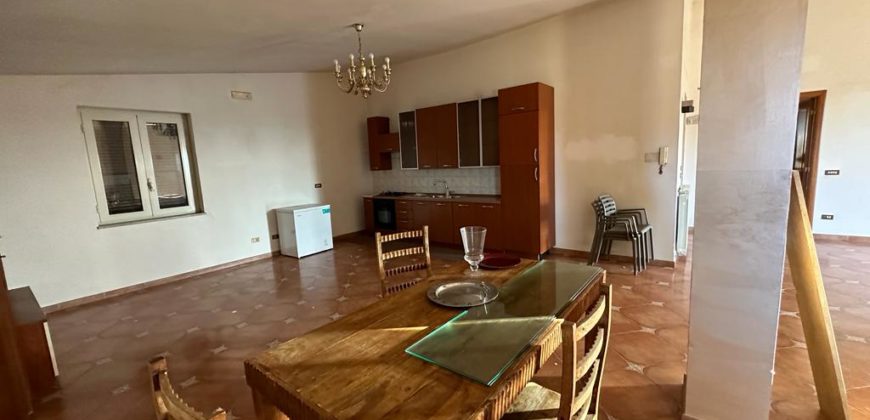 APPARTAMENTO 180MQ CON TERRAZZO Varcaturo-Via Carrafiello R38062