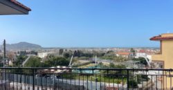 AMPIO APPARTAMENTO PANORAMICO CON GIARDINO E TAVERNA Pozzuoli-Parco Enea R38092