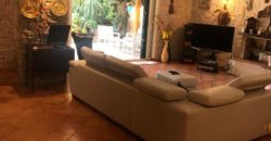 VILLA 3 LIVELLI+PISCINA IN PARCO VARCATURO R38101