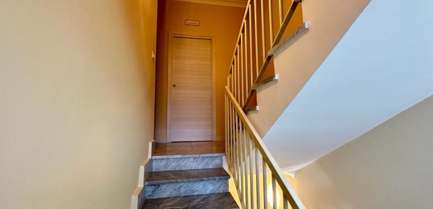 VILLA 3 LIVELLI+TAVERNA E DOPPIO BOX AUTO Varcaturo-Parco Napoli 3