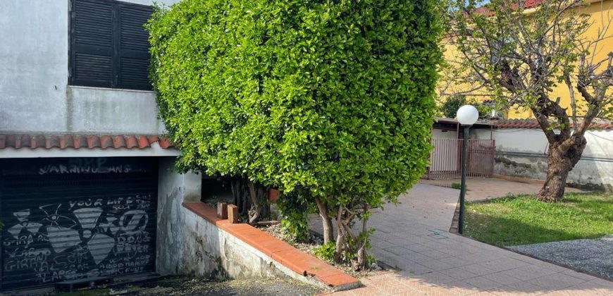 VILLA NON MUTUABILE VARCATURO VIA RANNOLA R38164