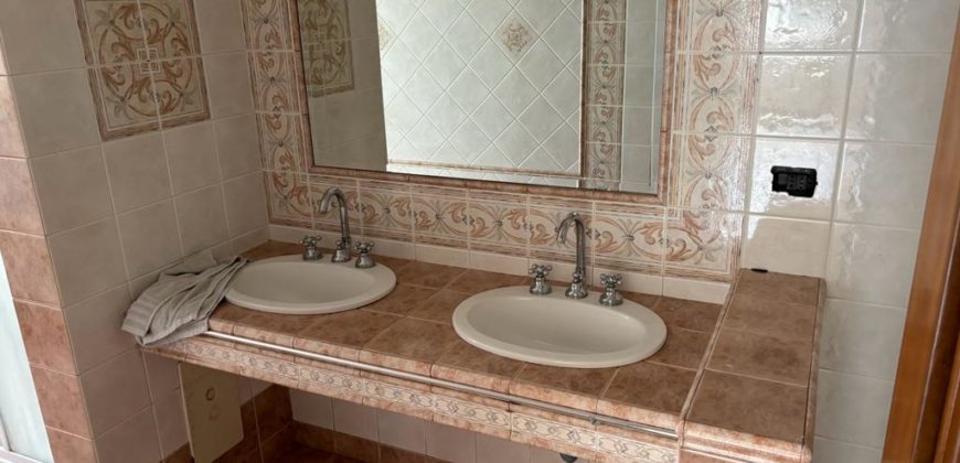 VILLA MONOLIVELLO Licola-Zona Tangenziale