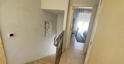 VILLA SINGOLA CON AMPIO GIARDINO Lago Patria Centro