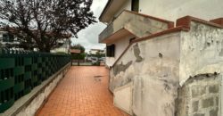 VILLA DIVISA X 2 FAMIGLIE Varcaturo-Parco del Sole