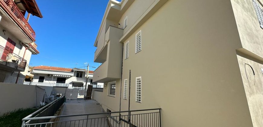 NUOVA COSTRUZIONE APPARTAMENTO CON GIARDINO E PISCINA Carinaro-Gricignano