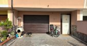 VILLA RISTRUTTURATA Varcaturo-Viale dei Pini Sud