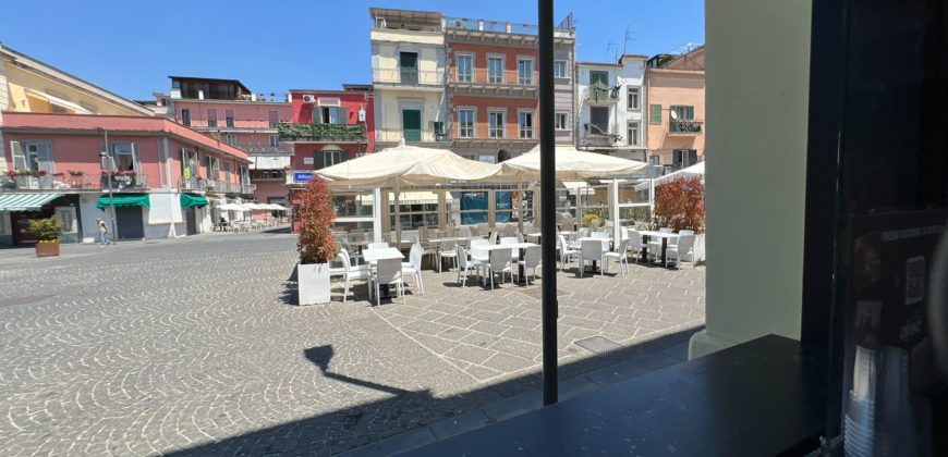 CESSIONE PUB”BEIJO” Pozzuoli-Centro Storico