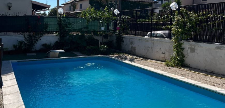 APPARTAMENTO CON PISCINA Varcaturo-Parco Dei Ciliegi