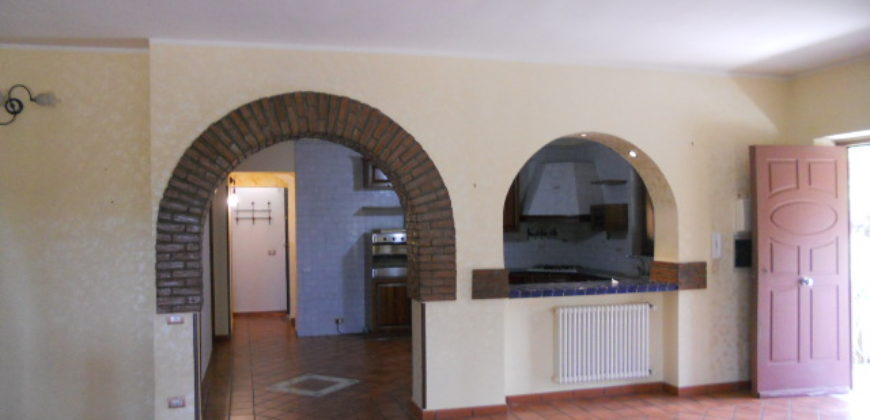 VILLA UNIFAMILIARE CON PISCINA Licola