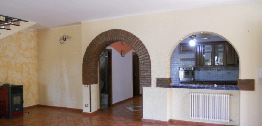 VILLA UNIFAMILIARE CON PISCINA Licola