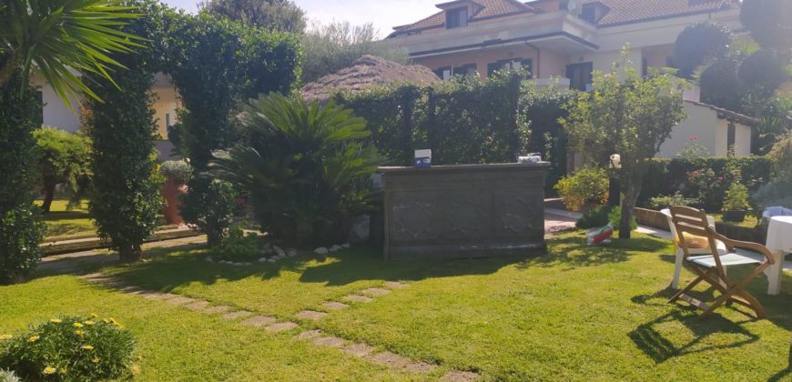 LUSSUOSA VILLA IN PARCO Varcaturo