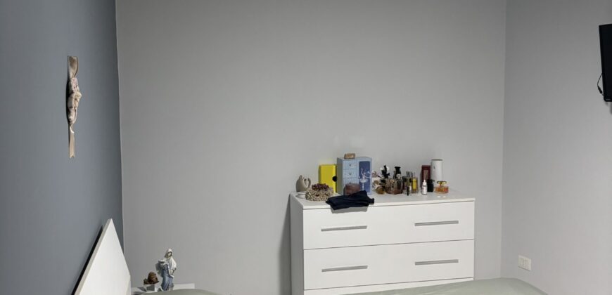 INTERO STABILE 220 MQ Caserta-Via Roma