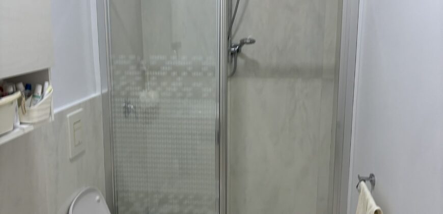 INTERO STABILE 220 MQ Caserta-Via Roma