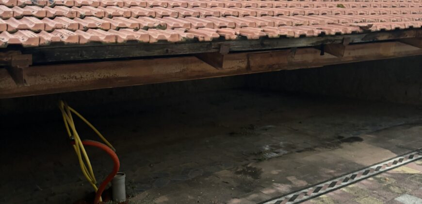 INTERO STABILE 220 MQ Caserta-Via Roma