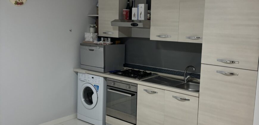 INTERO STABILE 220 MQ Caserta-Via Roma