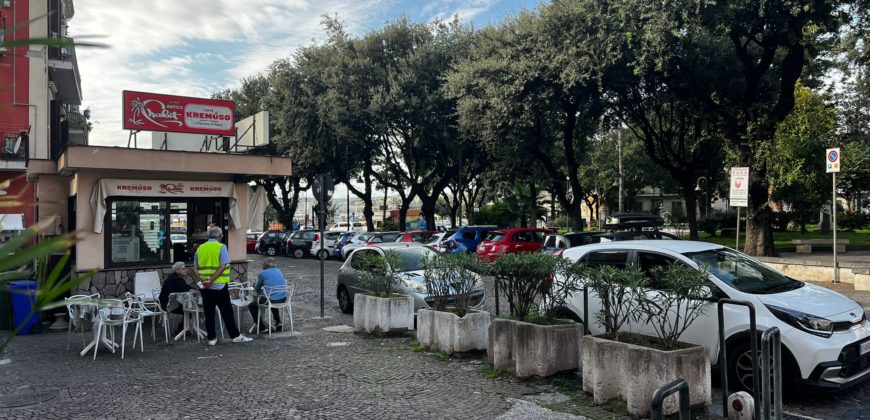 RISTORANTE CON LICENZA Pozzuoli-Traversa Allumiera