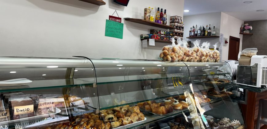 CESSIONE ATTIVITA’ BAR/PASTICCERIA Colli Aminei