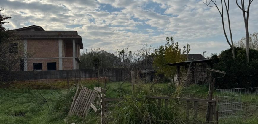 TERRENO AGRICOLO 1000 MQ Varcaturo-Via Rannola