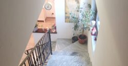 VILLA CON PISCINA Varcaturo