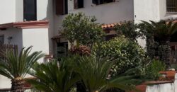 VILLA A SCHIERA DA RISTRUTTURARE Lago Patria-P.Co Gabbiano Azzurro