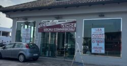 LOCALE COMMERCIALE Varcaturo-Centro