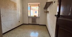 VILLA A SCHIERA DA RISTRUTTURARE Lago Patria-P.Co Gabbiano Azzurro