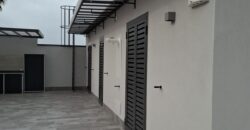 LUSSUOSA VILLA CON PISCINA Varcaturo-Viale Dei Pini Nord