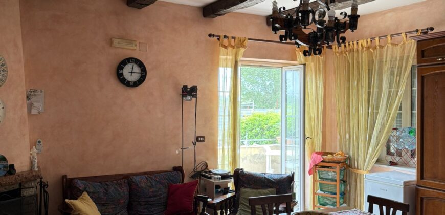 AMPIA VILLA SINGOLA Giugliano-Viale Della Ferrovia
