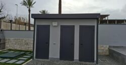 LUSSUOSA VILLA CON PISCINA Varcaturo-Viale Dei Pini Nord