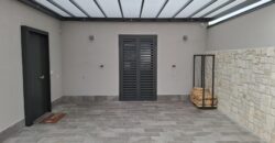LUSSUOSA VILLA CON PISCINA Varcaturo-Viale Dei Pini Nord