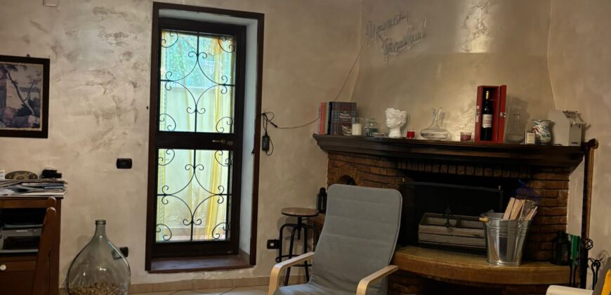 AMPIA VILLA USO INVESTIMENTO Varcaturo-P.Co Marecasa