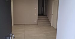 LUSSUOSA VILLA CON PISCINA Varcaturo-Viale Dei Pini Nord