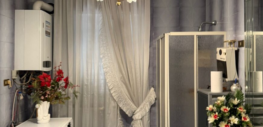 AMPIA VILLA SINGOLA Giugliano-Viale Della Ferrovia