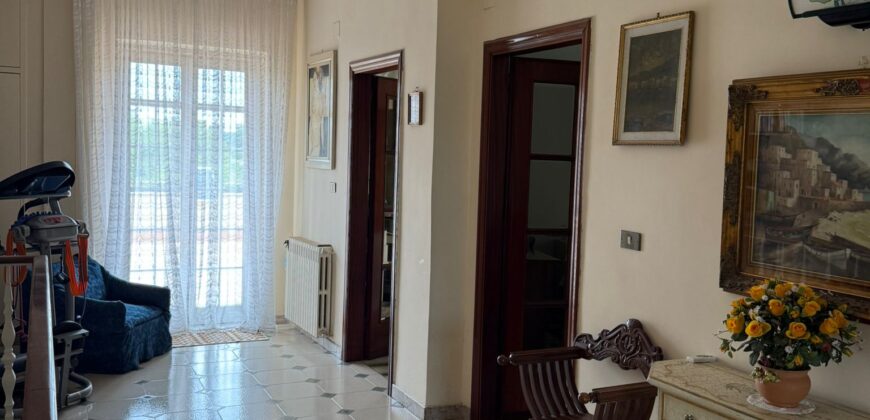AMPIA VILLA SINGOLA Giugliano-Viale Della Ferrovia